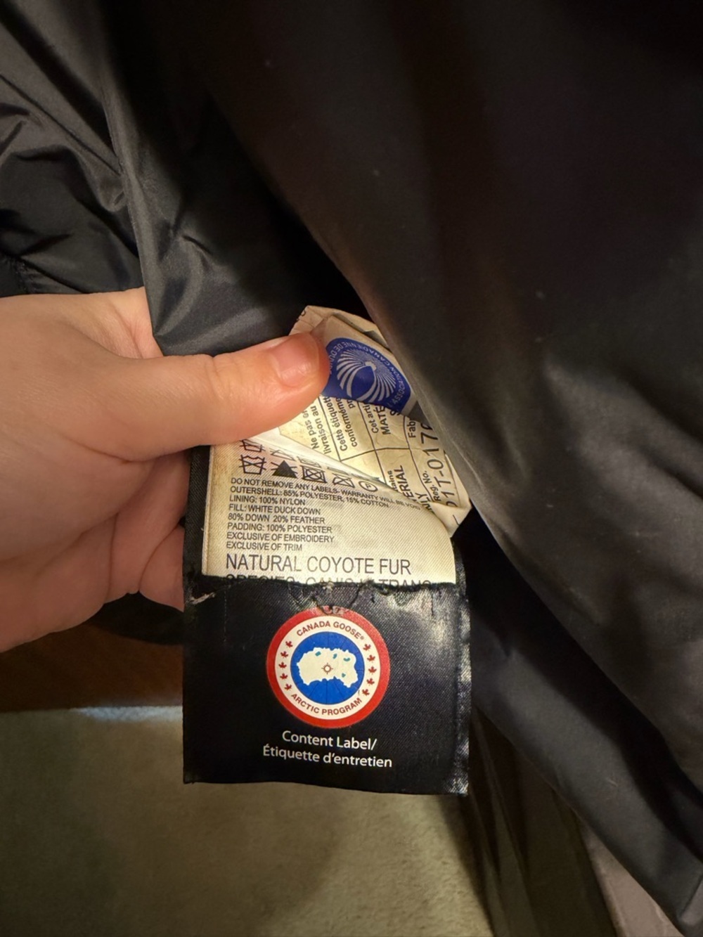 Authentic Canada goose jacket black size small - Picture 7 of 10